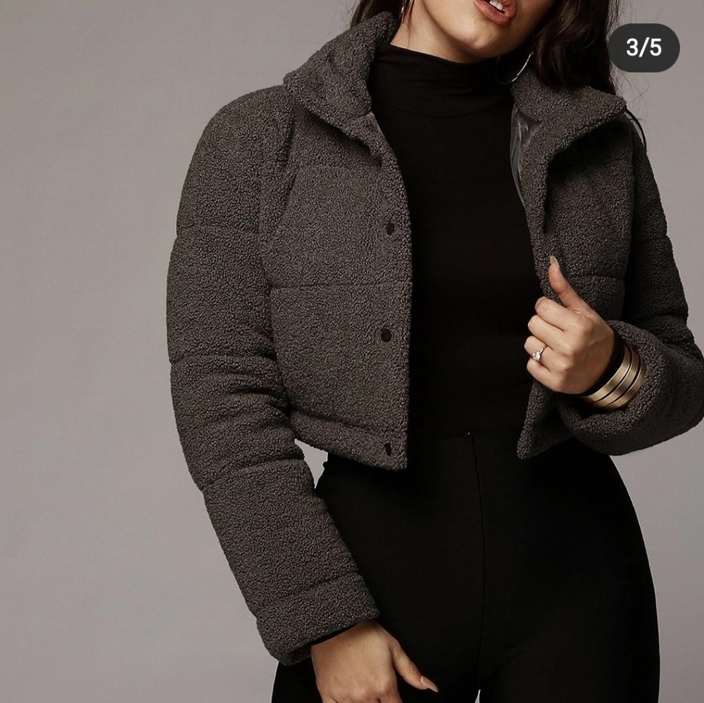 Cropped puffer jacket -- Color Charcoal